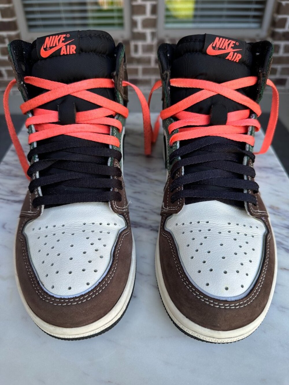 Nike Jordan 1 Retro High OG Hand Crafted Leather DH3097-001 Women 9.5 Men 8 - Picture 3 of 15